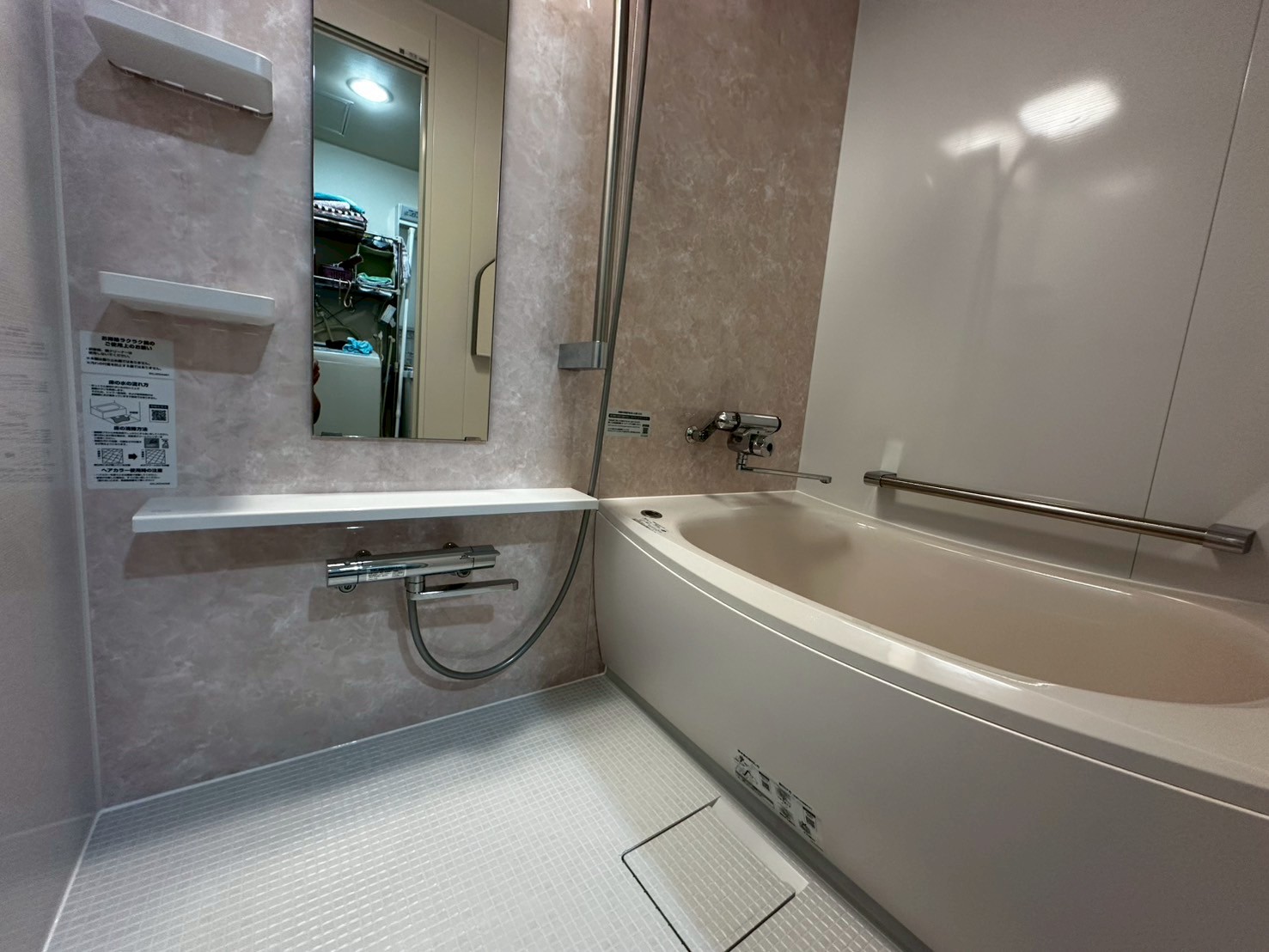 お風呂がきれいになり満足<br />
孫とのお風呂が楽しみです。